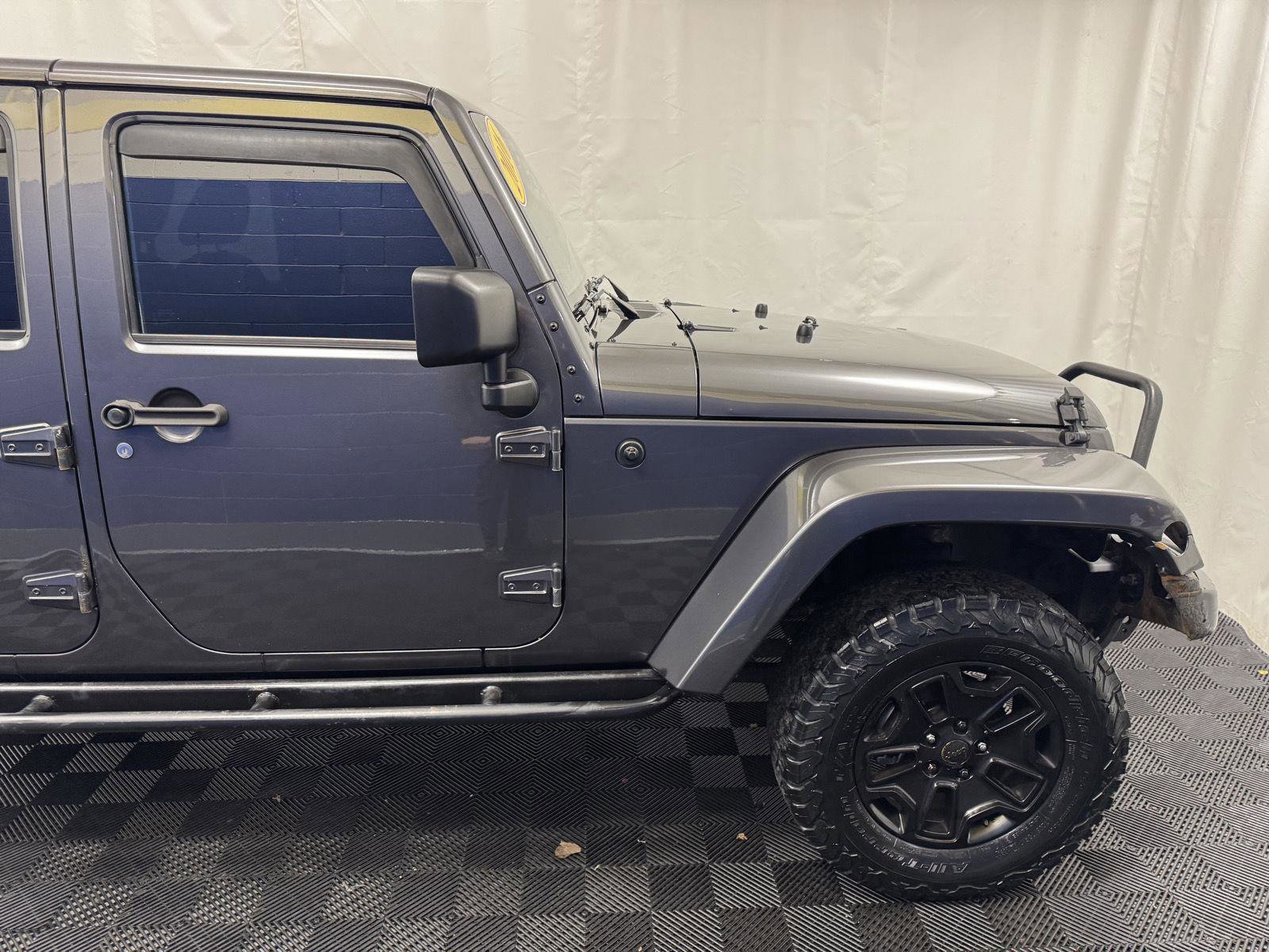 Used 2016 Jeep Wrangler Unlimited Sahara AWD/4WD image 10