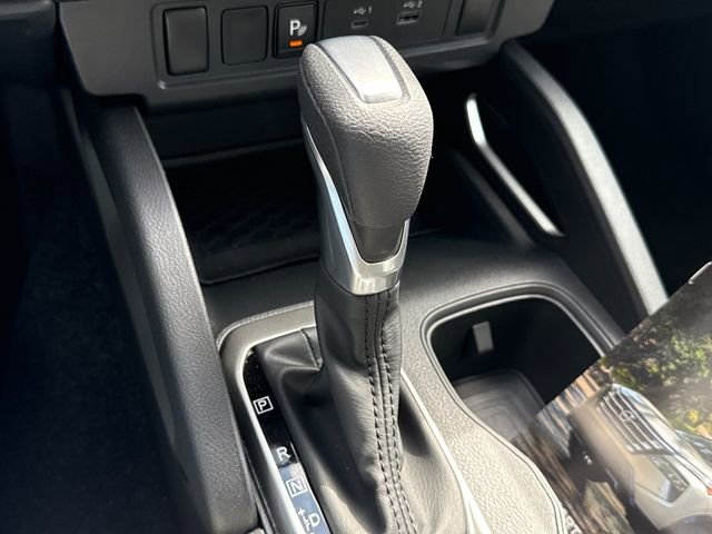 Used 2025 Nissan Frontier SV image 25