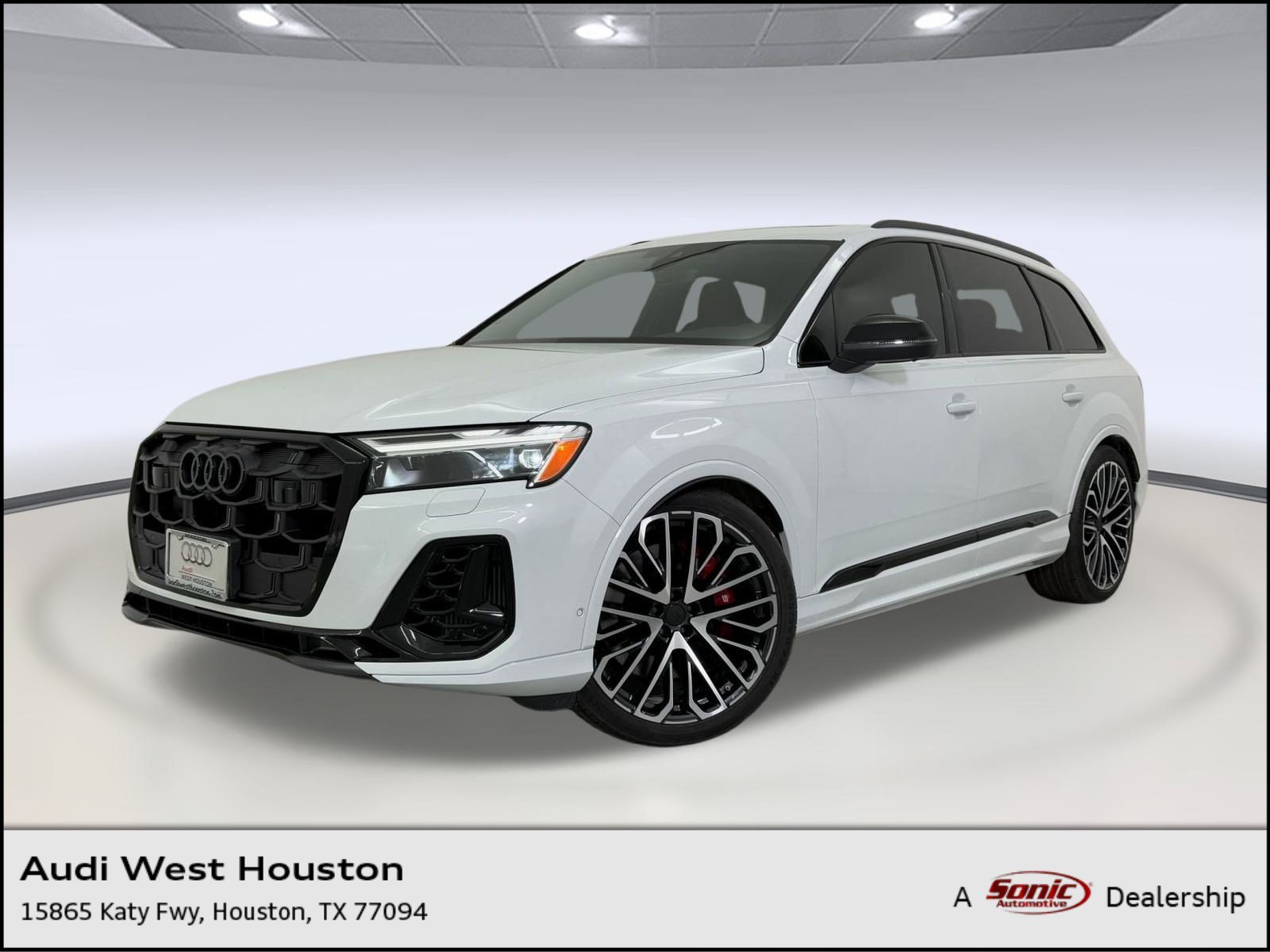 New 2026 Audi SQ7 Premium Plus