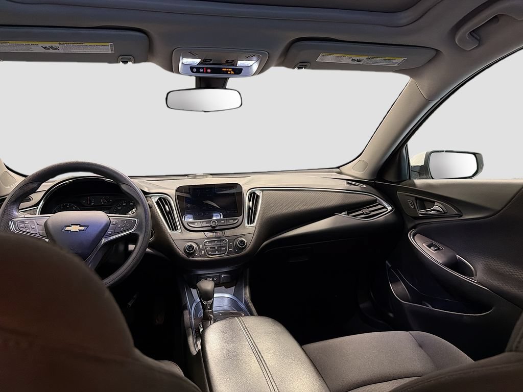 Used 2021 Chevrolet Malibu LT FWD image 22