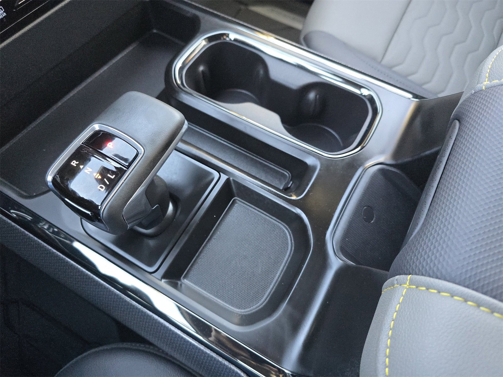 Used 2025 Chevrolet Silverado 1500 ZR2 w/ Technology Package image 35