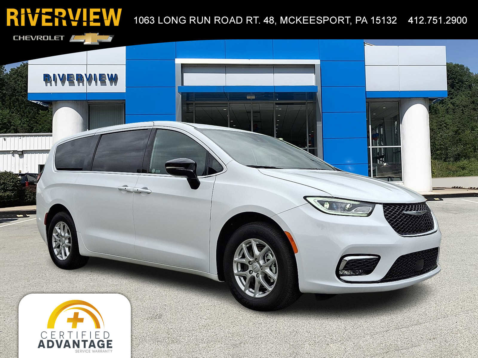 Used 2026 Chrysler Pacifica Select