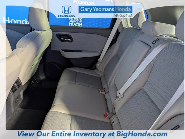 Used 2021 Nissan Rogue SV image 16