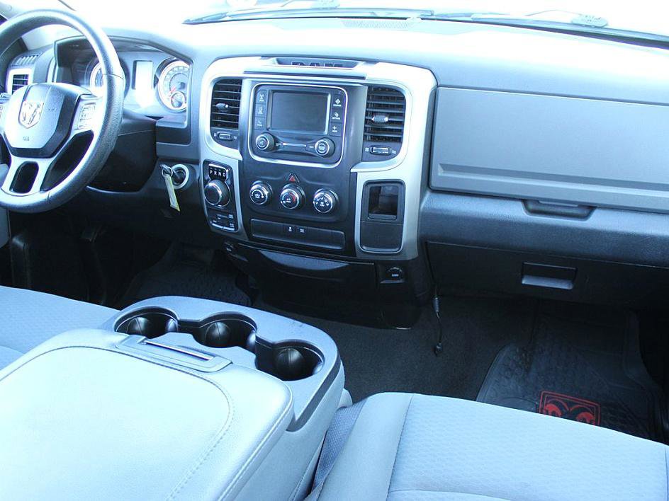 Used 2016 RAM 1500 Classic SLT image 13