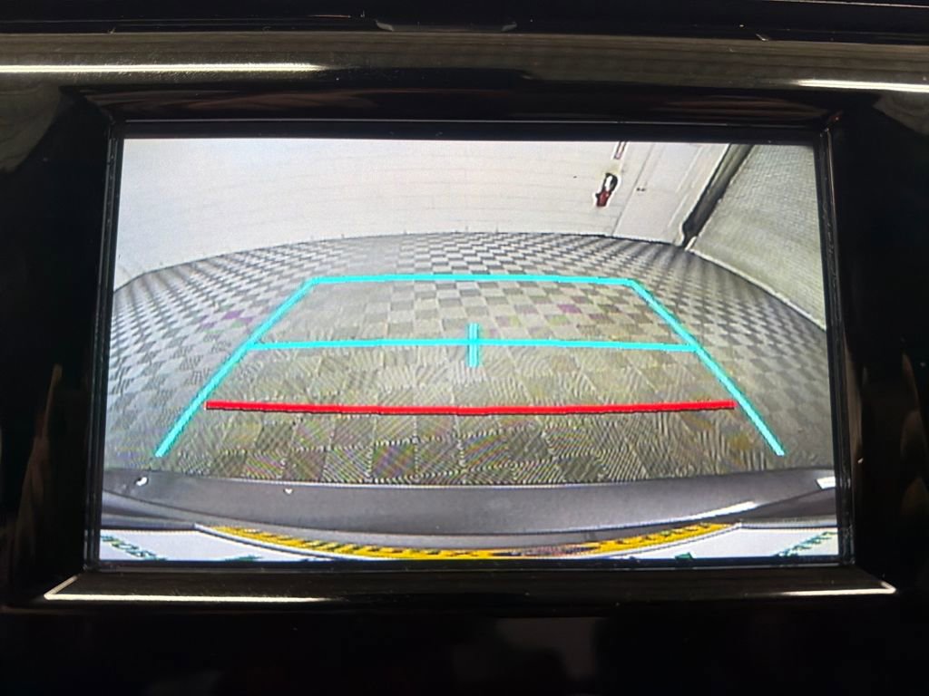 Used 2019 Toyota Camry L image 25