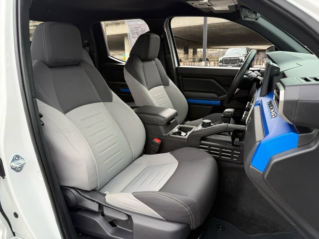 Certified 2025 Toyota Tacoma TRD Off-Road image 11