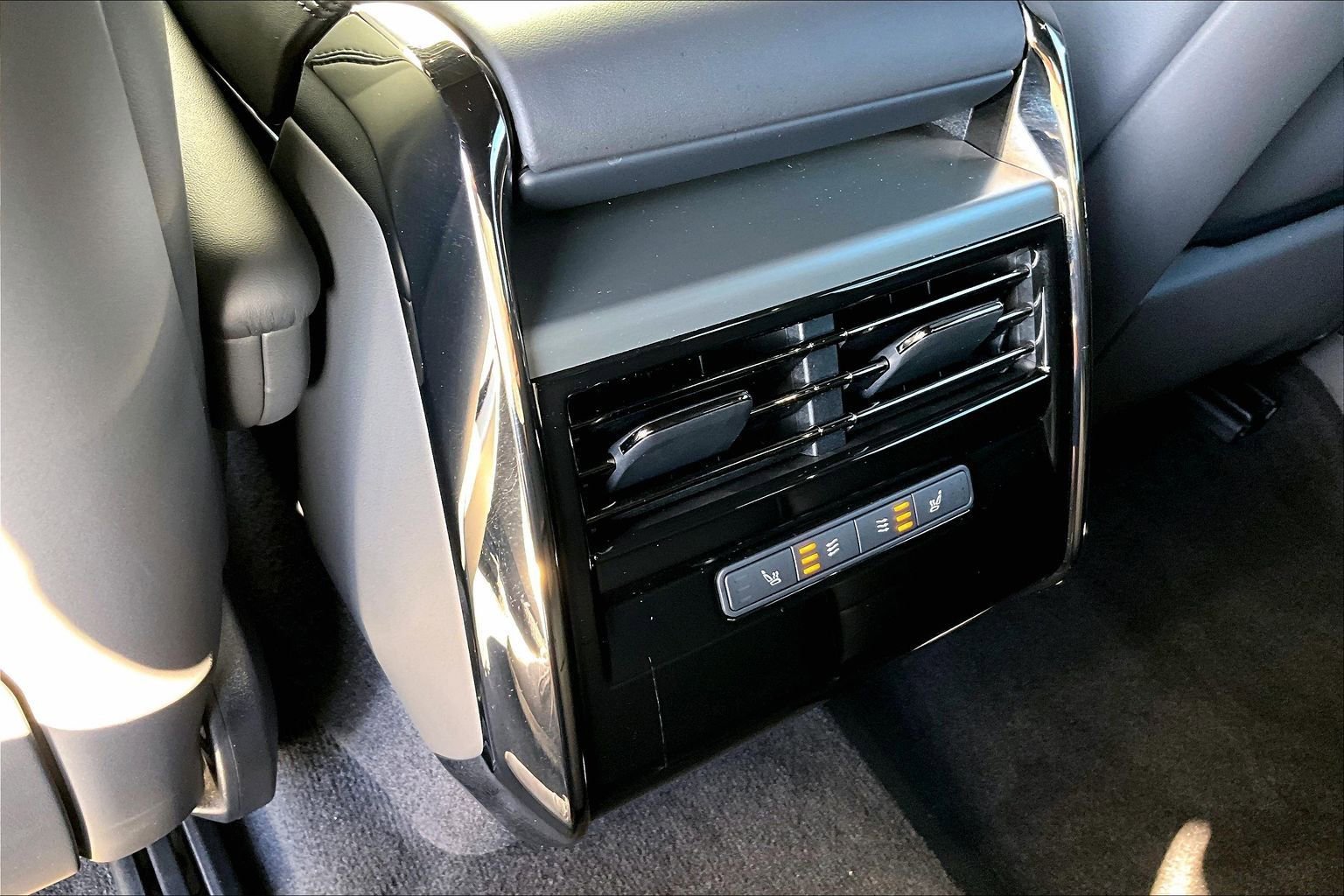 Used 2025 Land Rover Range Rover Sport Dynamic SE image 34