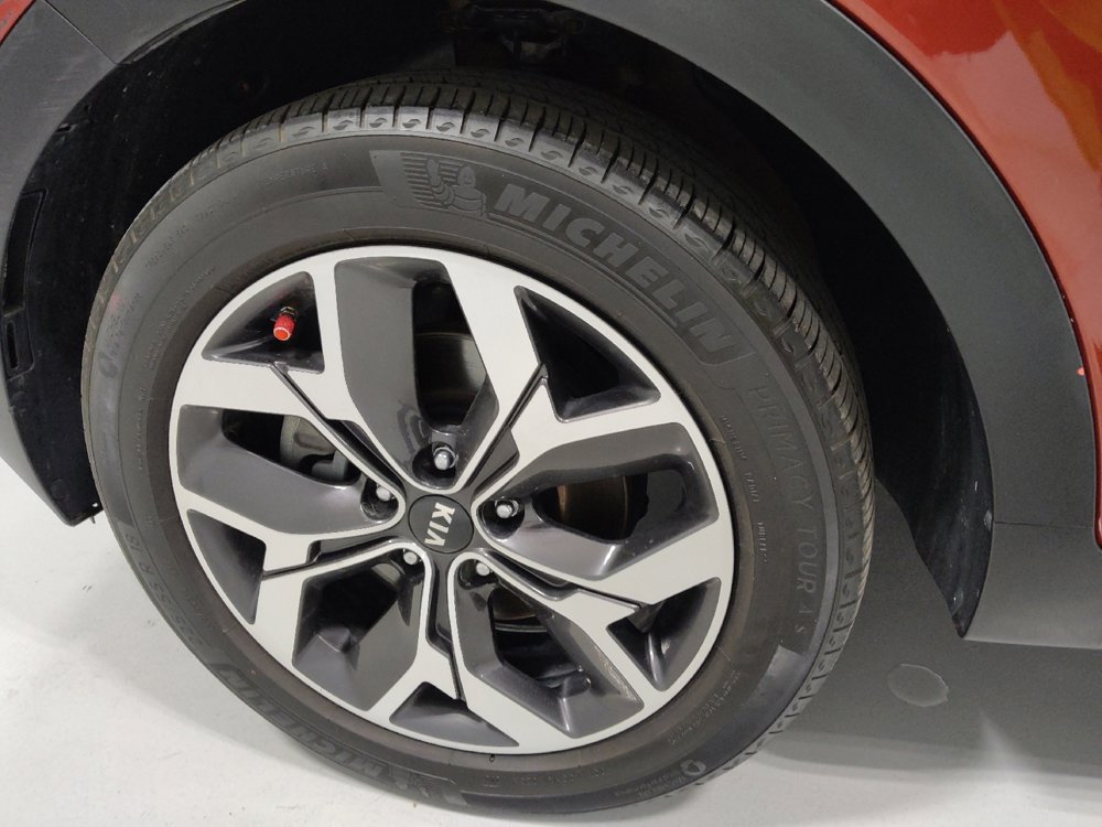 Used 2022 Kia Sportage EX image 31