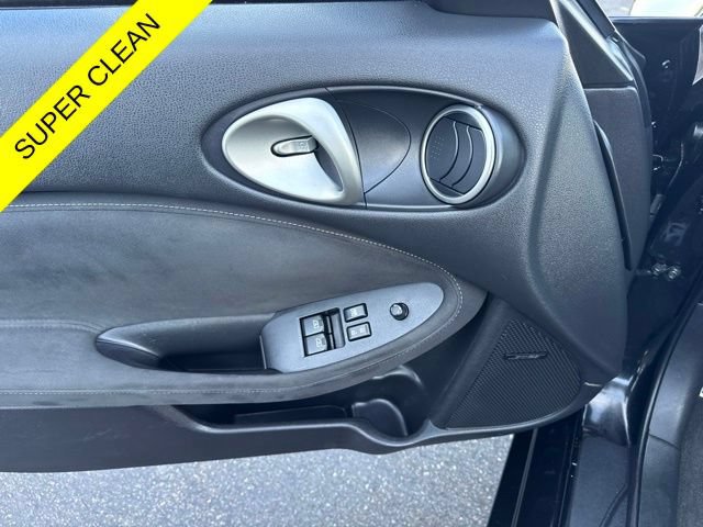 Used 2014 Nissan 370Z Touring RWD image 8