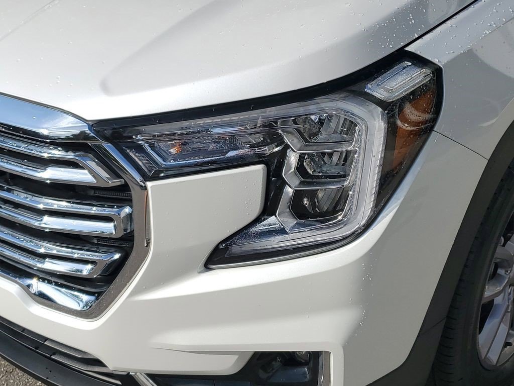 Certified 2023 GMC Terrain SLT w/ LPO, Floor Liner Package FWD image 8