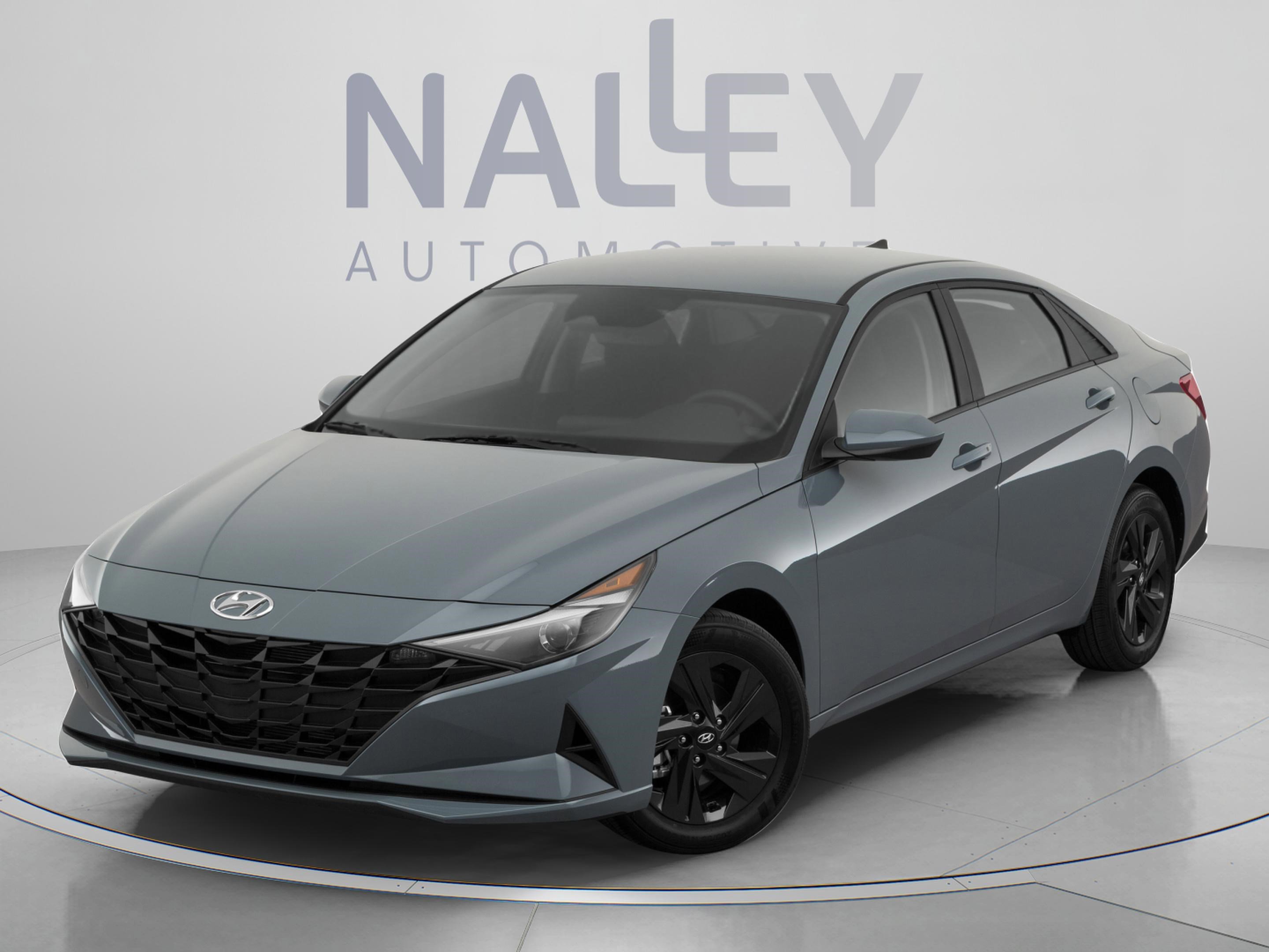 Used 2023 Hyundai Elantra SEL w/ Convenience Package FWD image 8