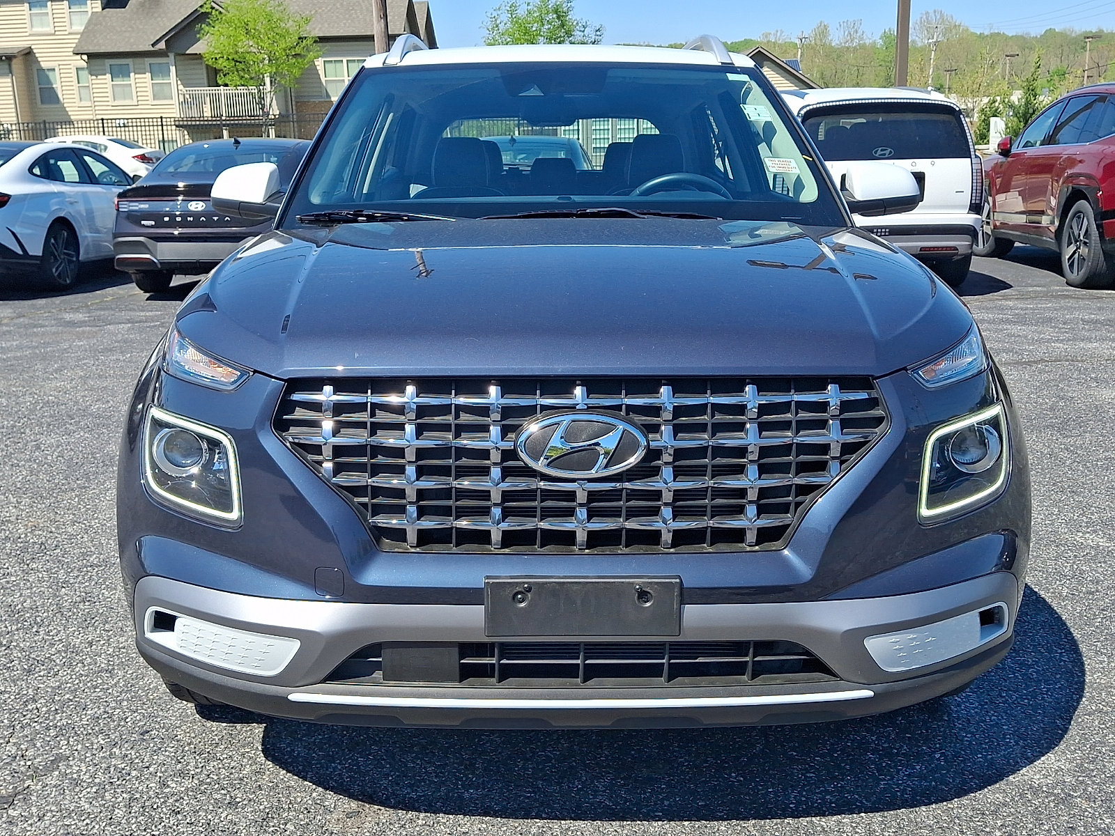 Certified 2021 Hyundai Venue image 2