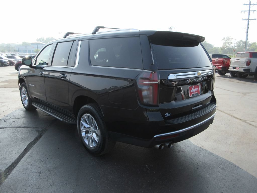Certified 2023 Chevrolet Suburban Premier w/ Premium Package AWD/4WD image 9