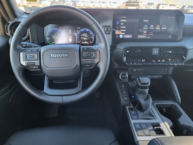 Used 2025 Toyota Land Cruiser image 26