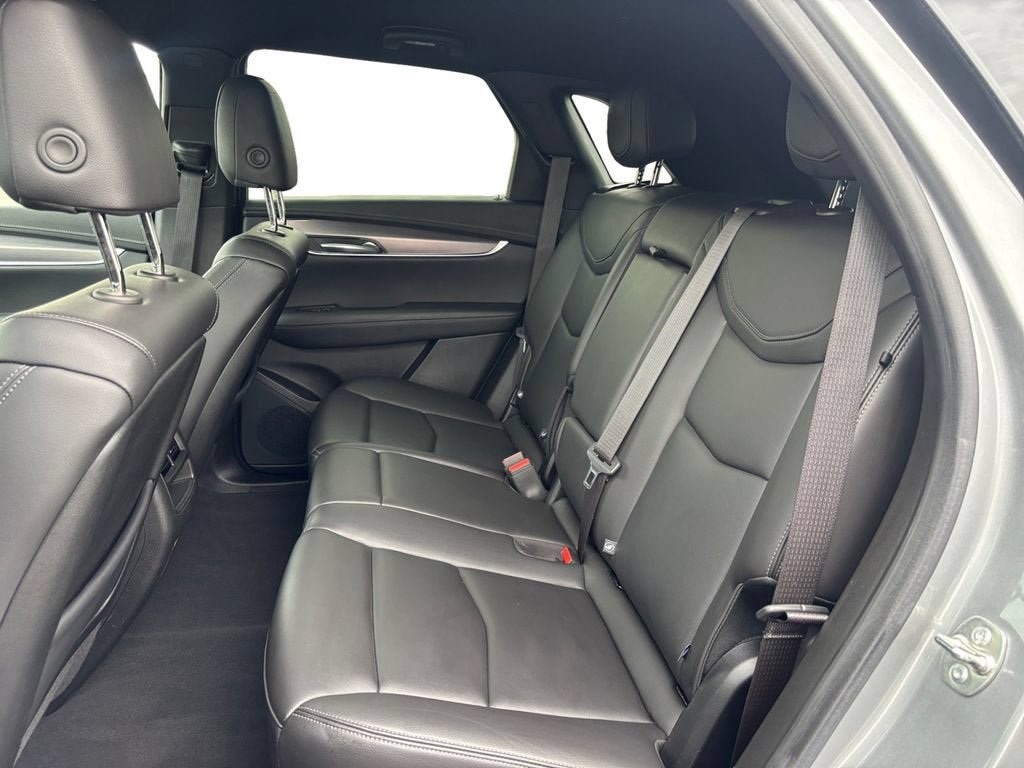 Certified 2024 Cadillac XT5 Luxury FWD image 16