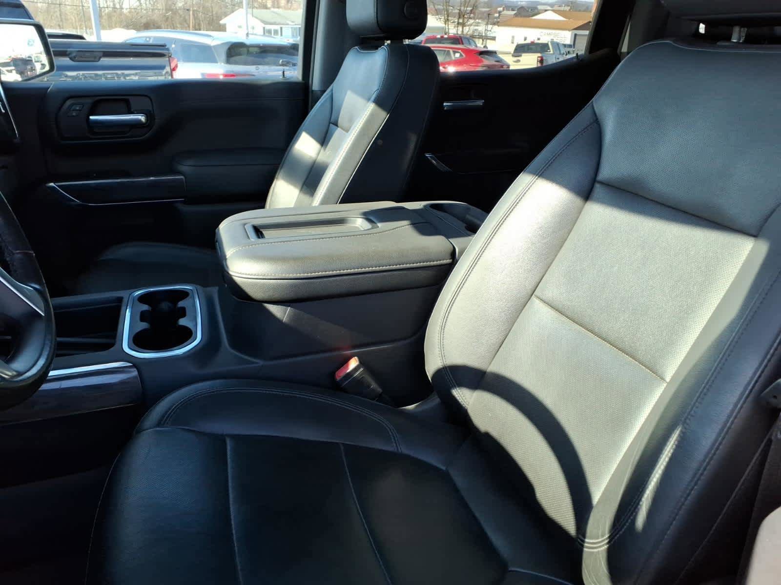 Used 2020 Chevrolet Silverado 1500 LTZ w/ LTZ Premium Package AWD/4WD image 3
