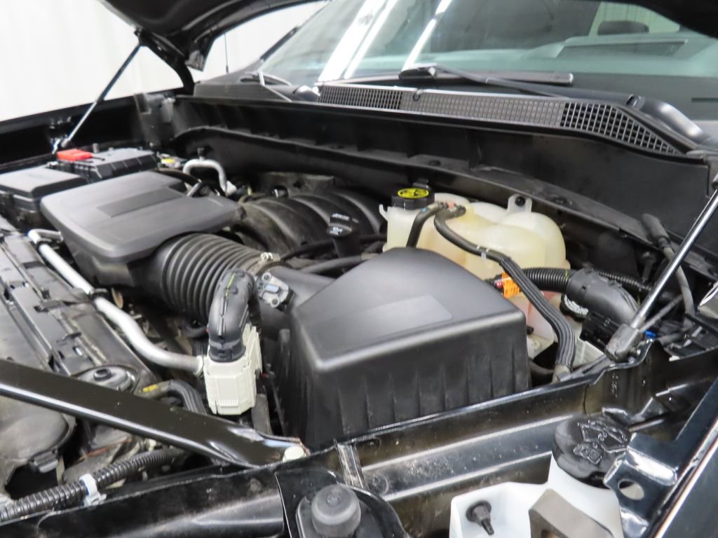 Used 2022 Chevrolet Silverado 1500 High Country w/ Technology Package image 28