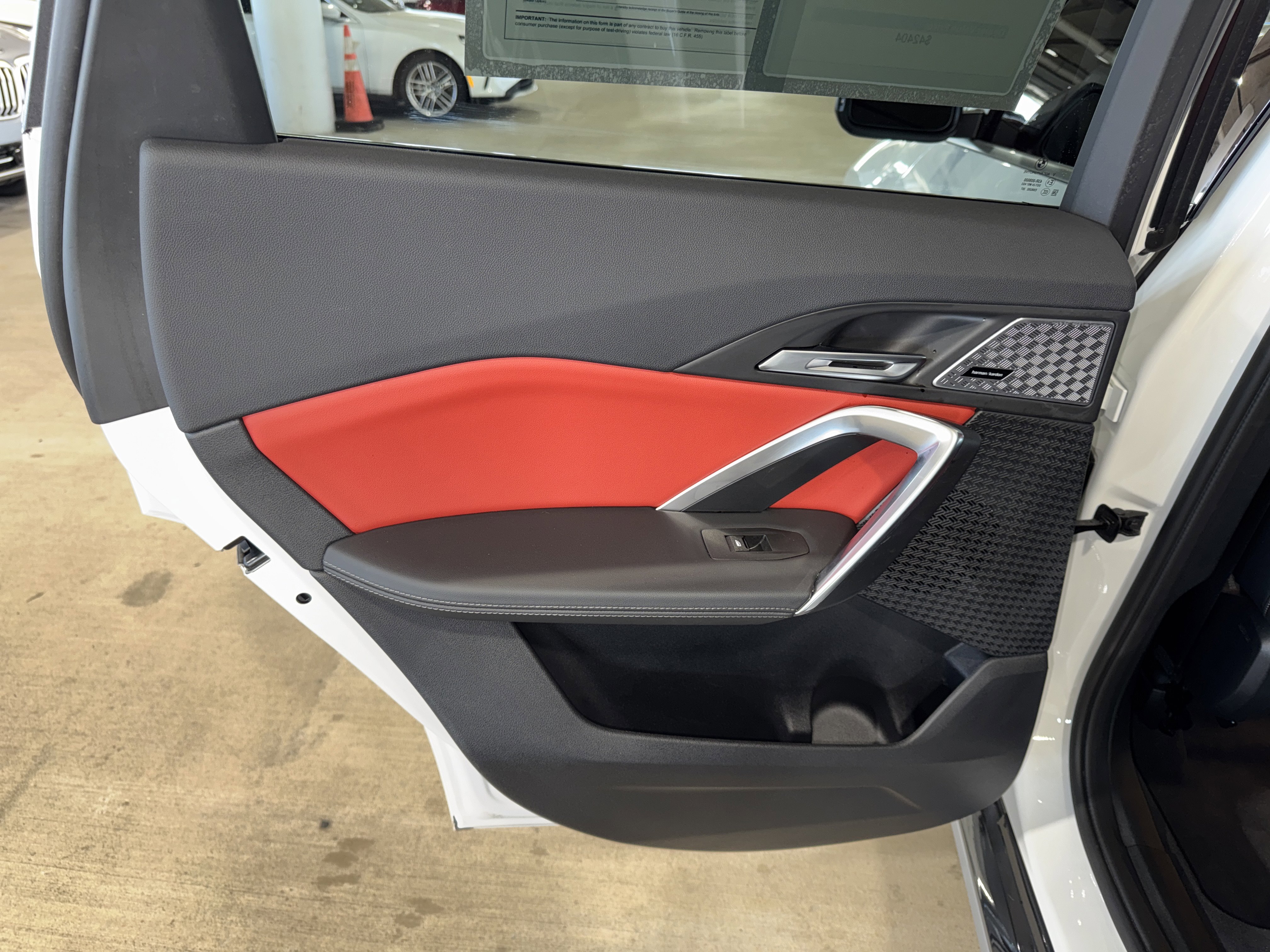 Used 2025 BMW X1 xDrive28i w/ Convenience Package image 16