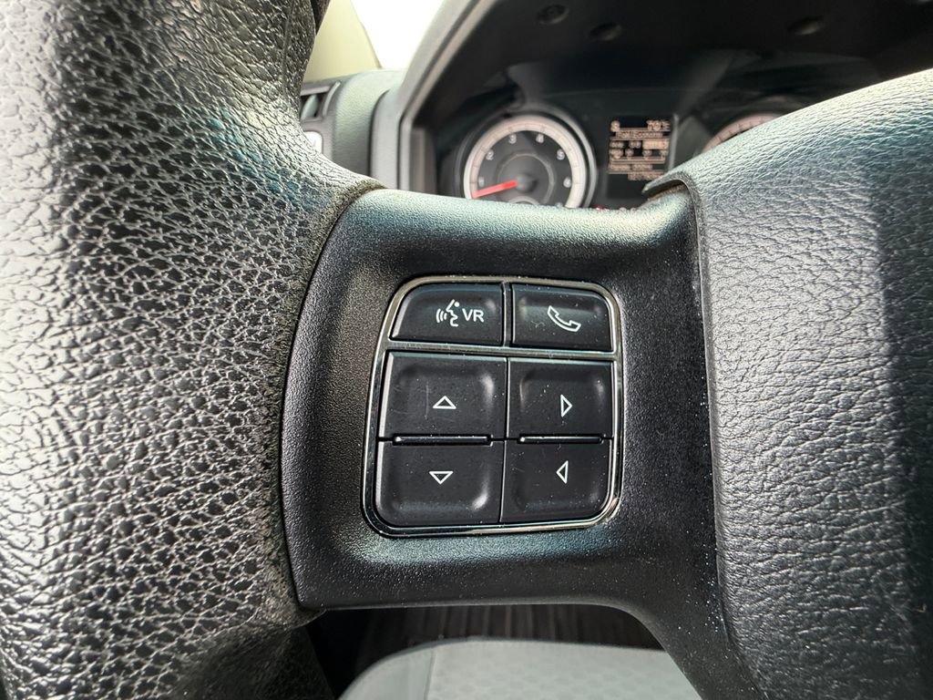 Used 2017 RAM 1500 Classic SLT AWD/4WD image 22