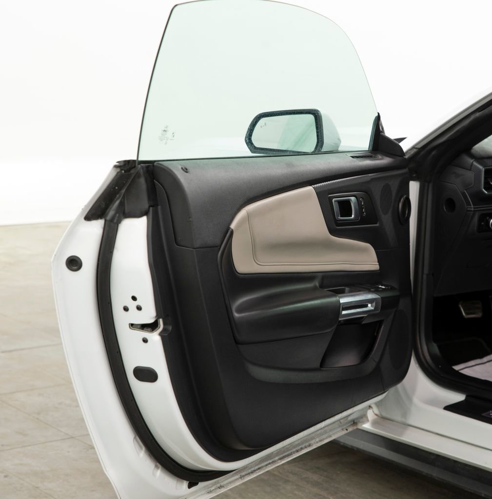 Used 2024 Ford Mustang Premium image 7