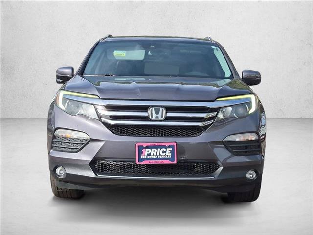 Used 2018 Honda Pilot Touring image 2