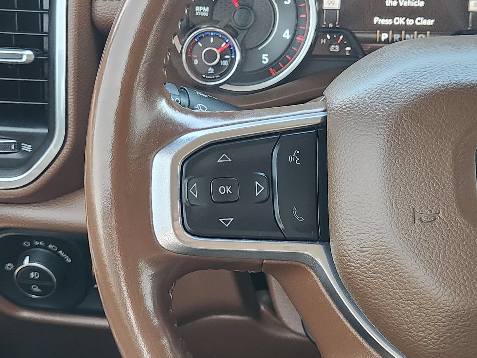 Used 2023 RAM 2500 Laramie AWD/4WD image 27