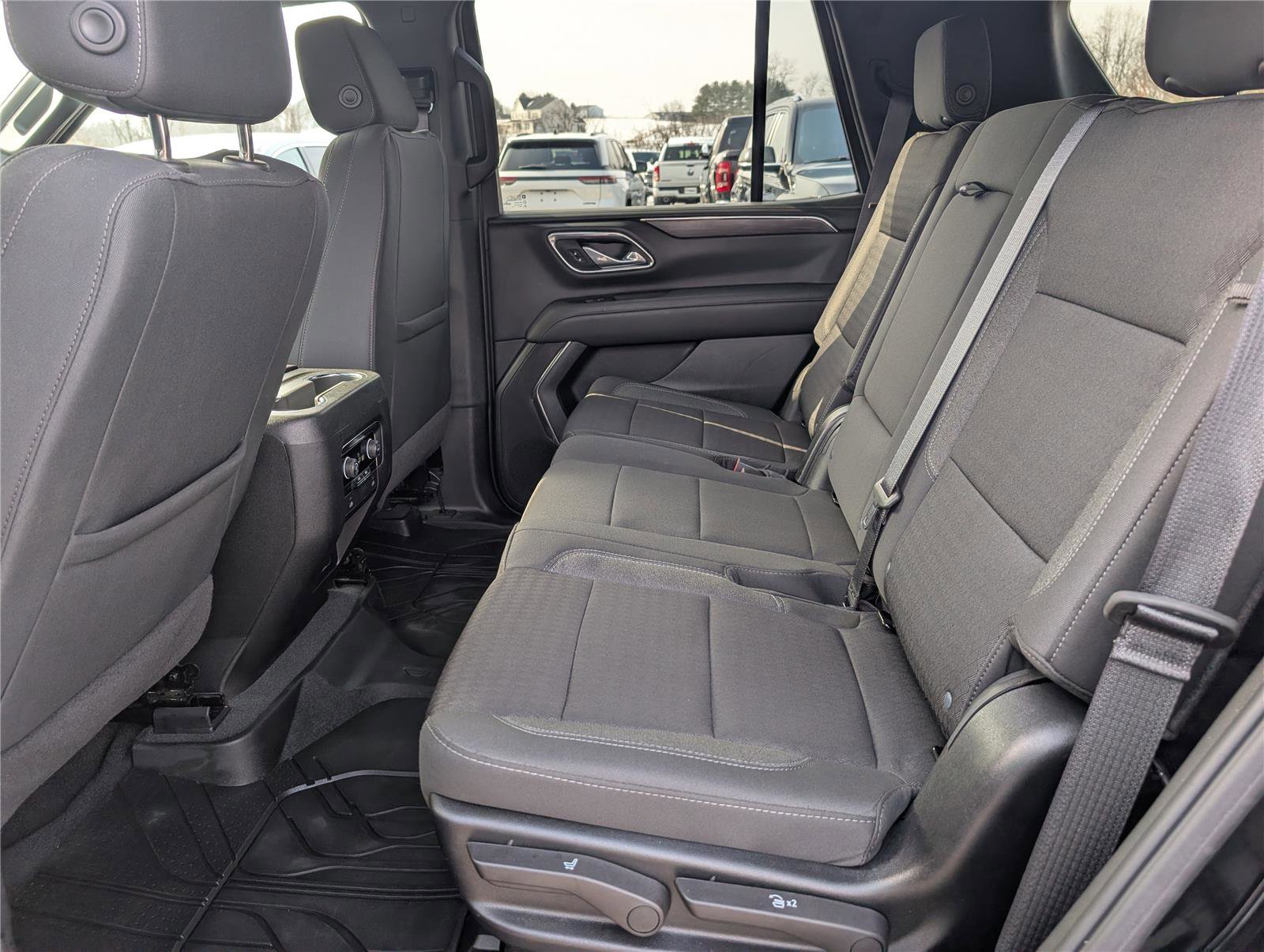 Used 2024 Chevrolet Tahoe LS image 13