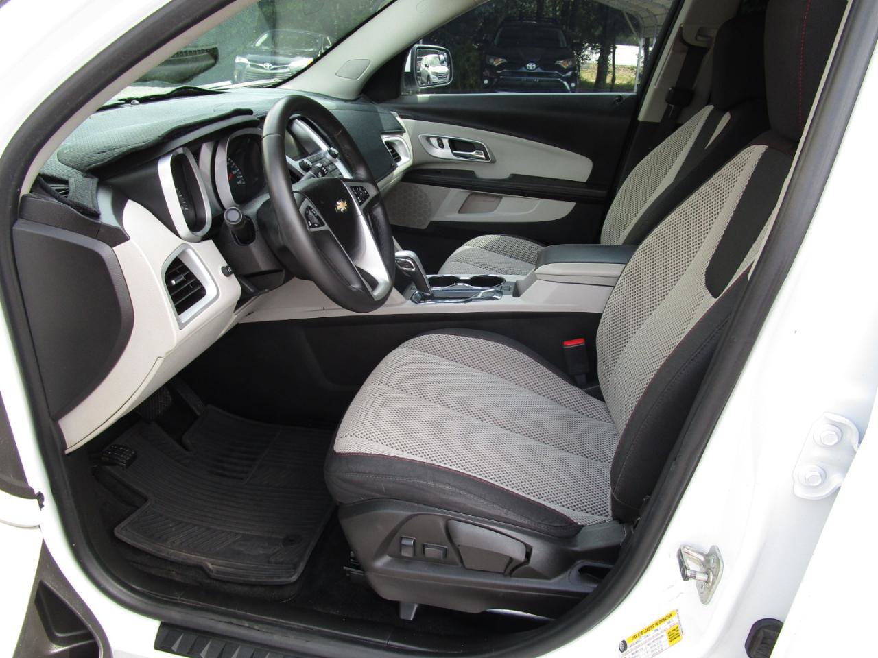 Used 2013 Chevrolet Equinox LT FWD image 17