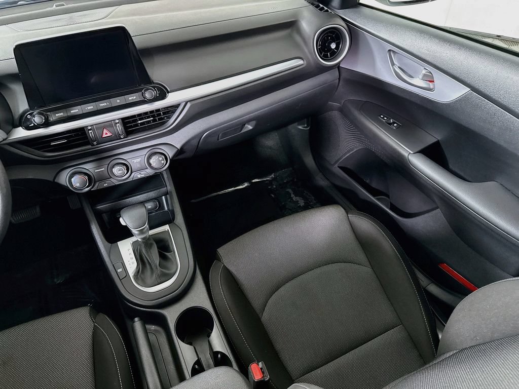 Used 2024 Kia Forte LXS w/ LXS Technology Package FWD image 25