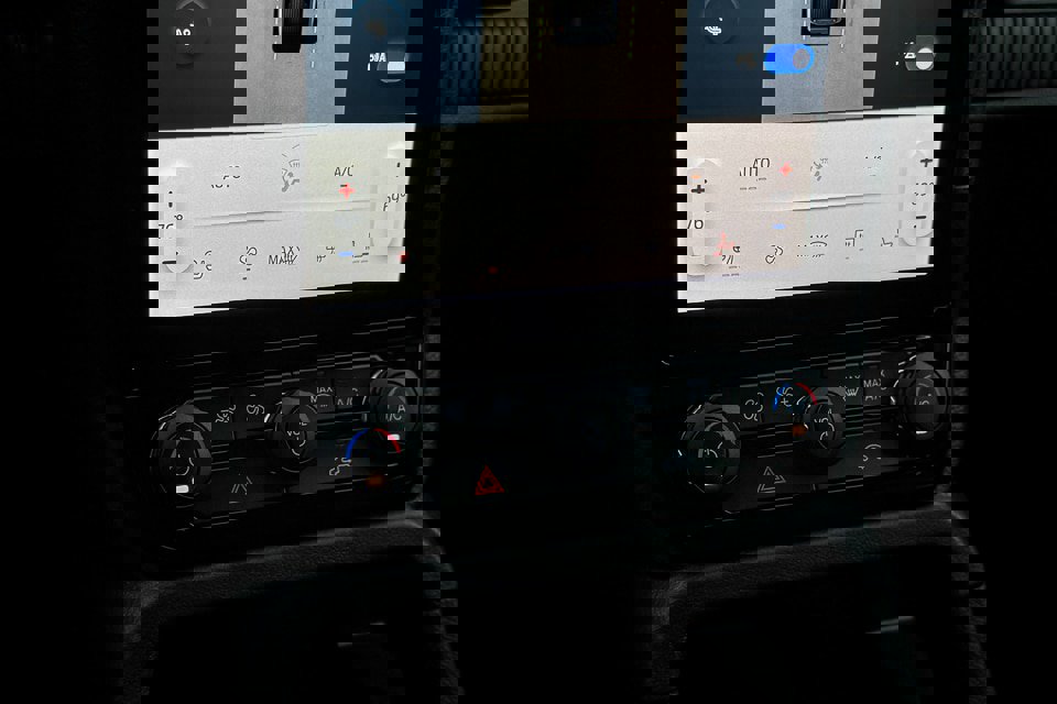 New 2025 Ford Ranger Lariat w/ Black Appearance Package image 36