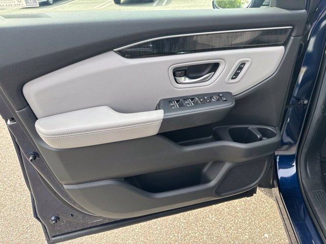 Used 2024 Honda Pilot Elite image 23