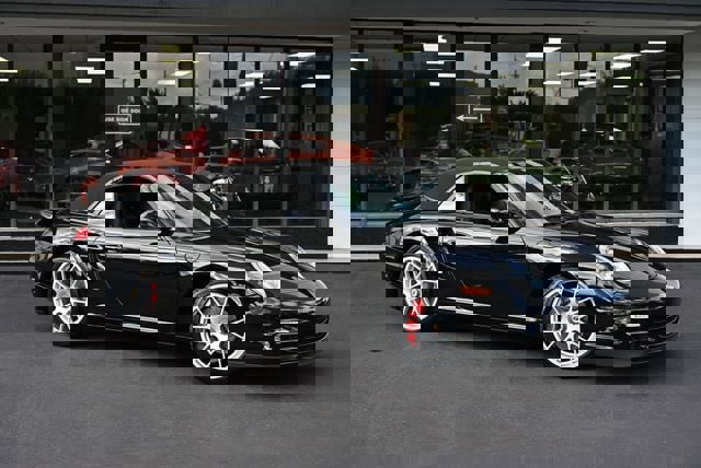 Used 2010 Porsche 911 Turbo image 3