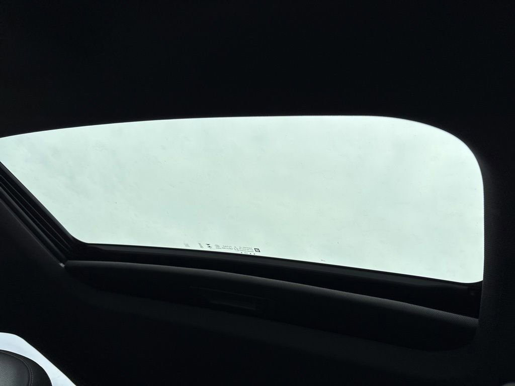 Used 2024 Chevrolet Trax RS w/ Sunroof Package image 5