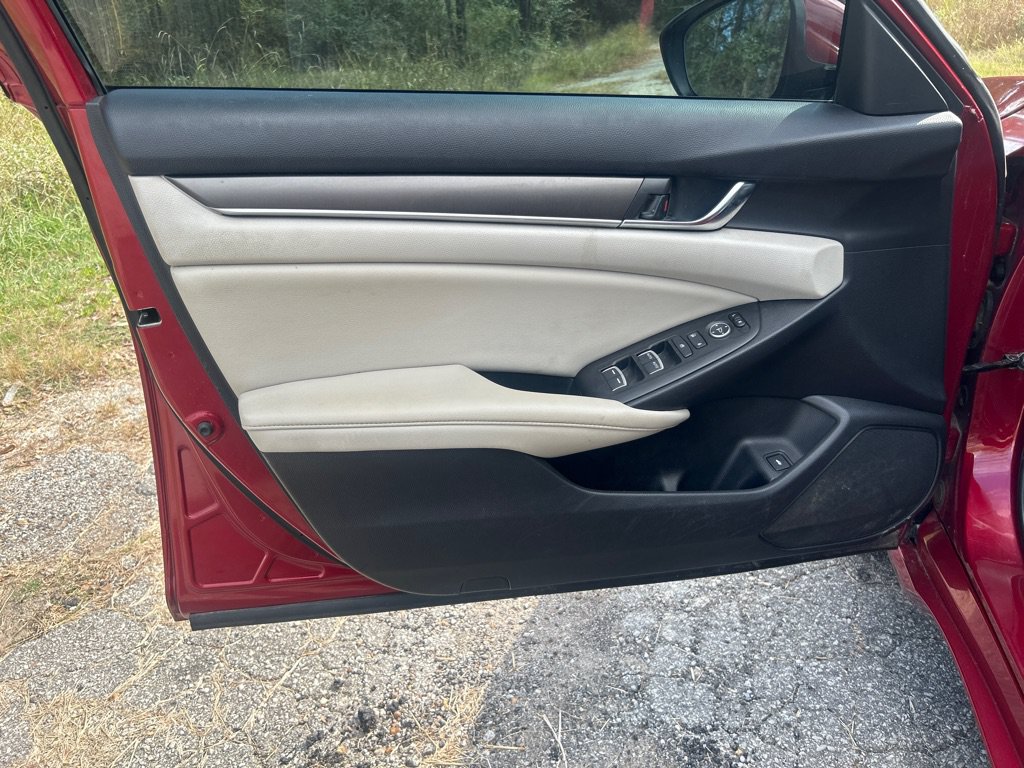 Used 2021 Honda Accord LX image 7
