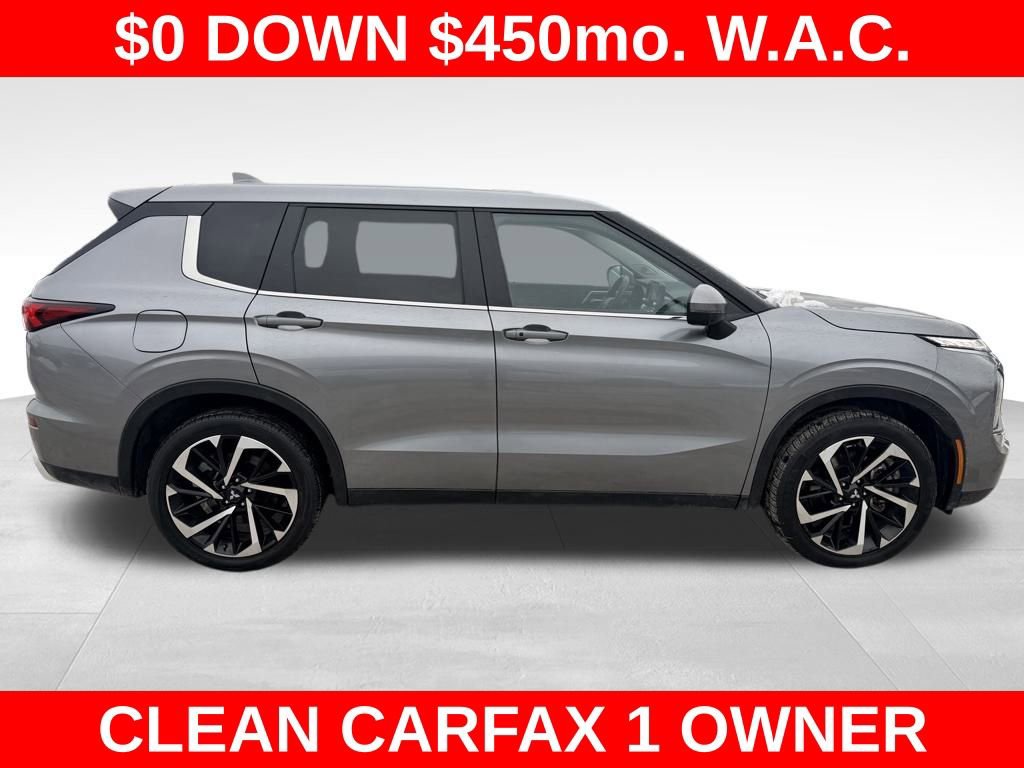 Used 2024 Mitsubishi Outlander SE Black Edition image 9