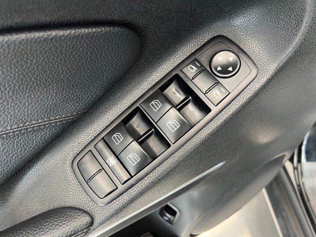Used 2009 Mercedes-Benz ML 350 4MATIC image 29