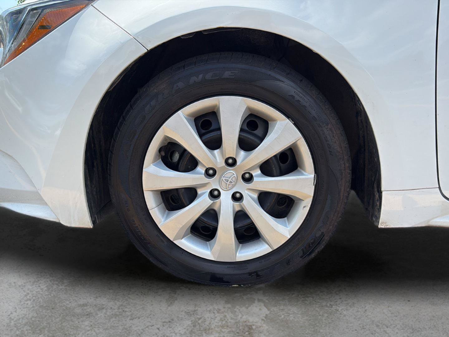 Used 2024 Toyota Corolla LE FWD image 20