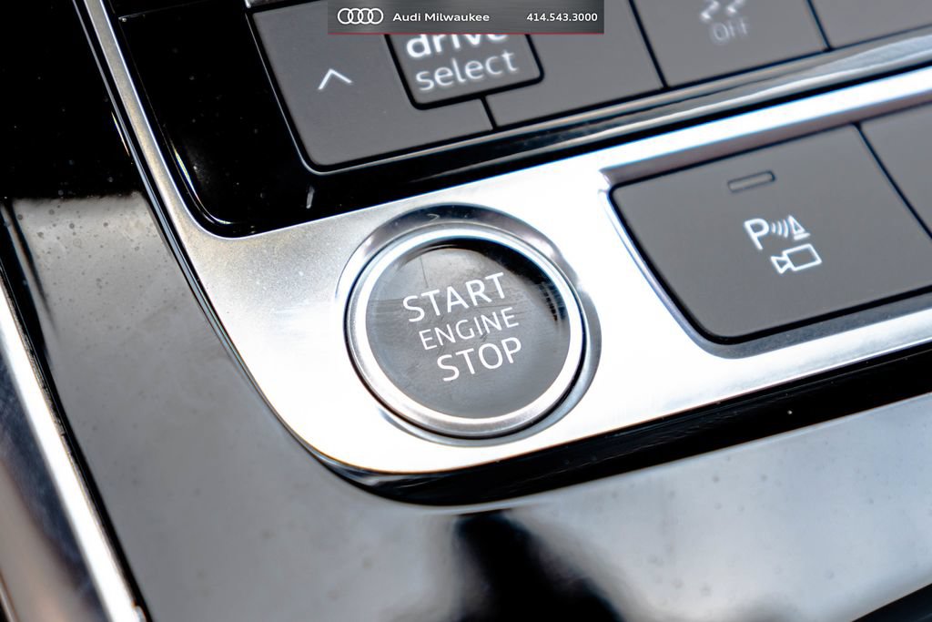 Used 2023 Audi Q7 3.0T Premium Plus AWD/4WD image 30