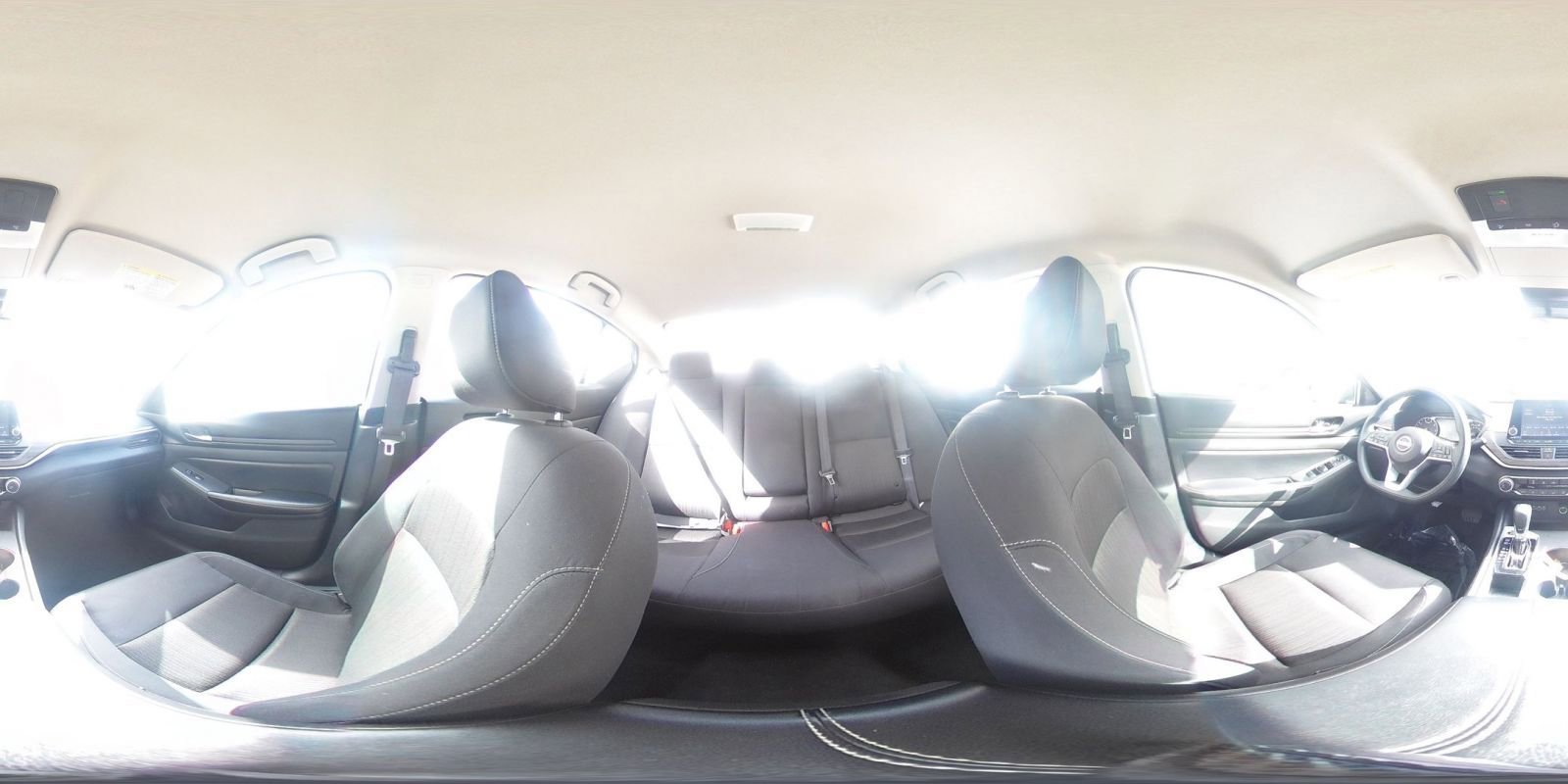Used 2025 Nissan Altima 2.5 SV FWD image 43