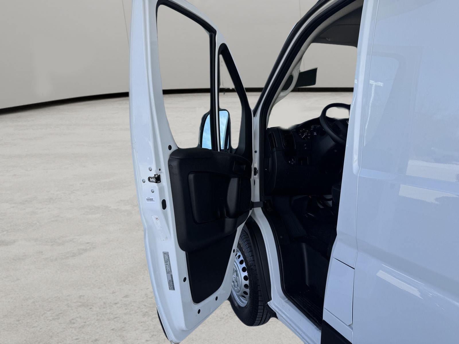 Used 2025 RAM ProMaster 2500 FWD image 8