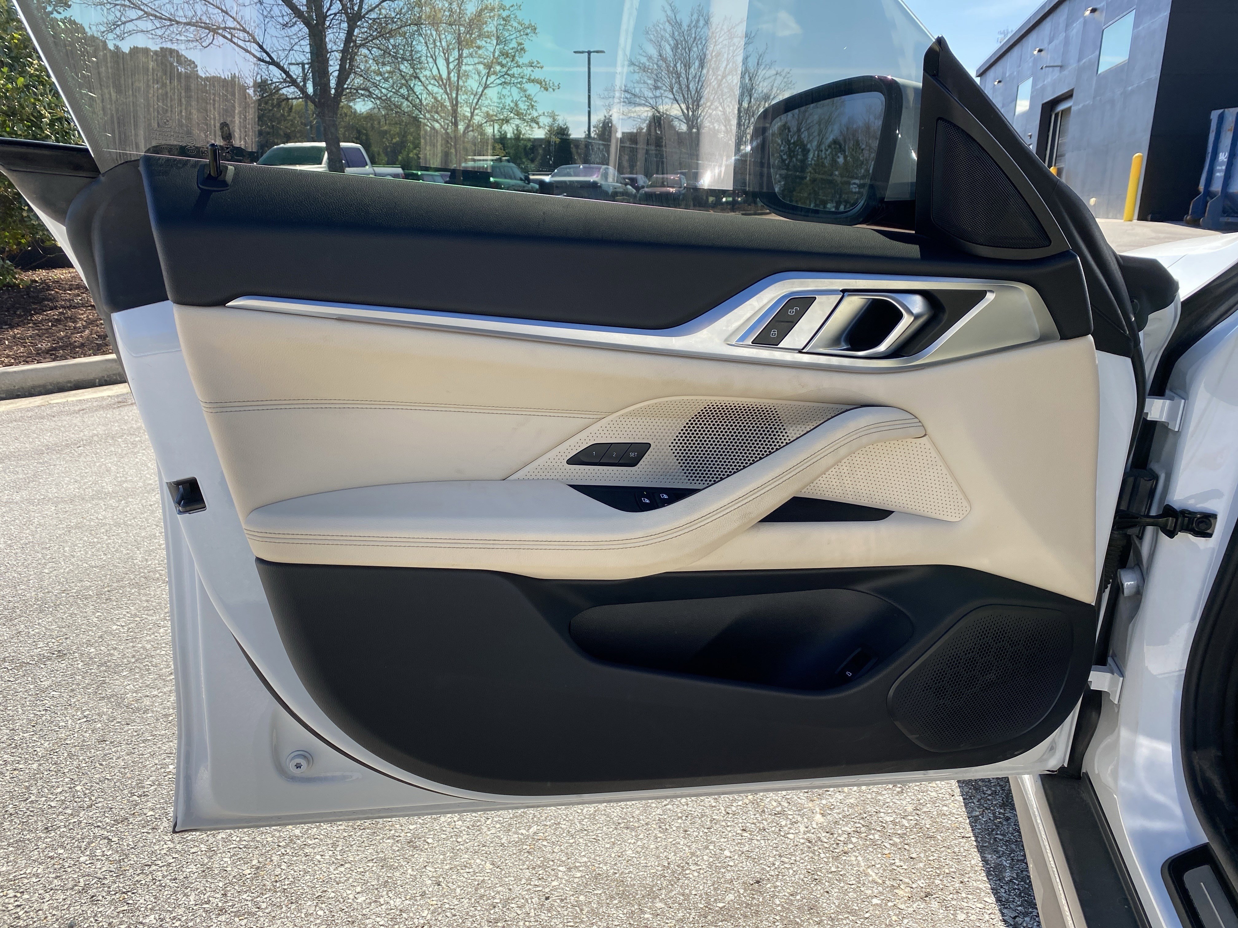 Used 2023 BMW i4 eDrive35 image 18