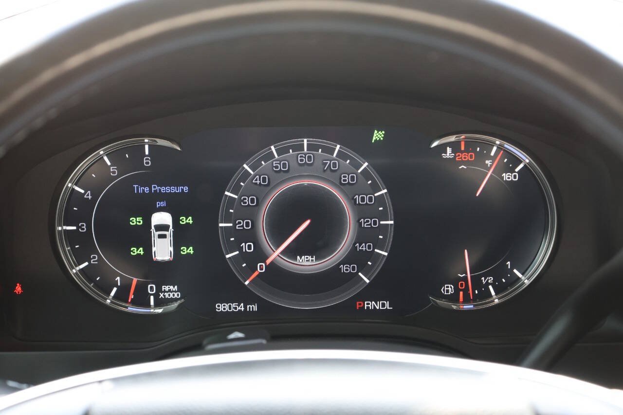 Used 2019 Cadillac Escalade ESV Luxury AWD/4WD image 19