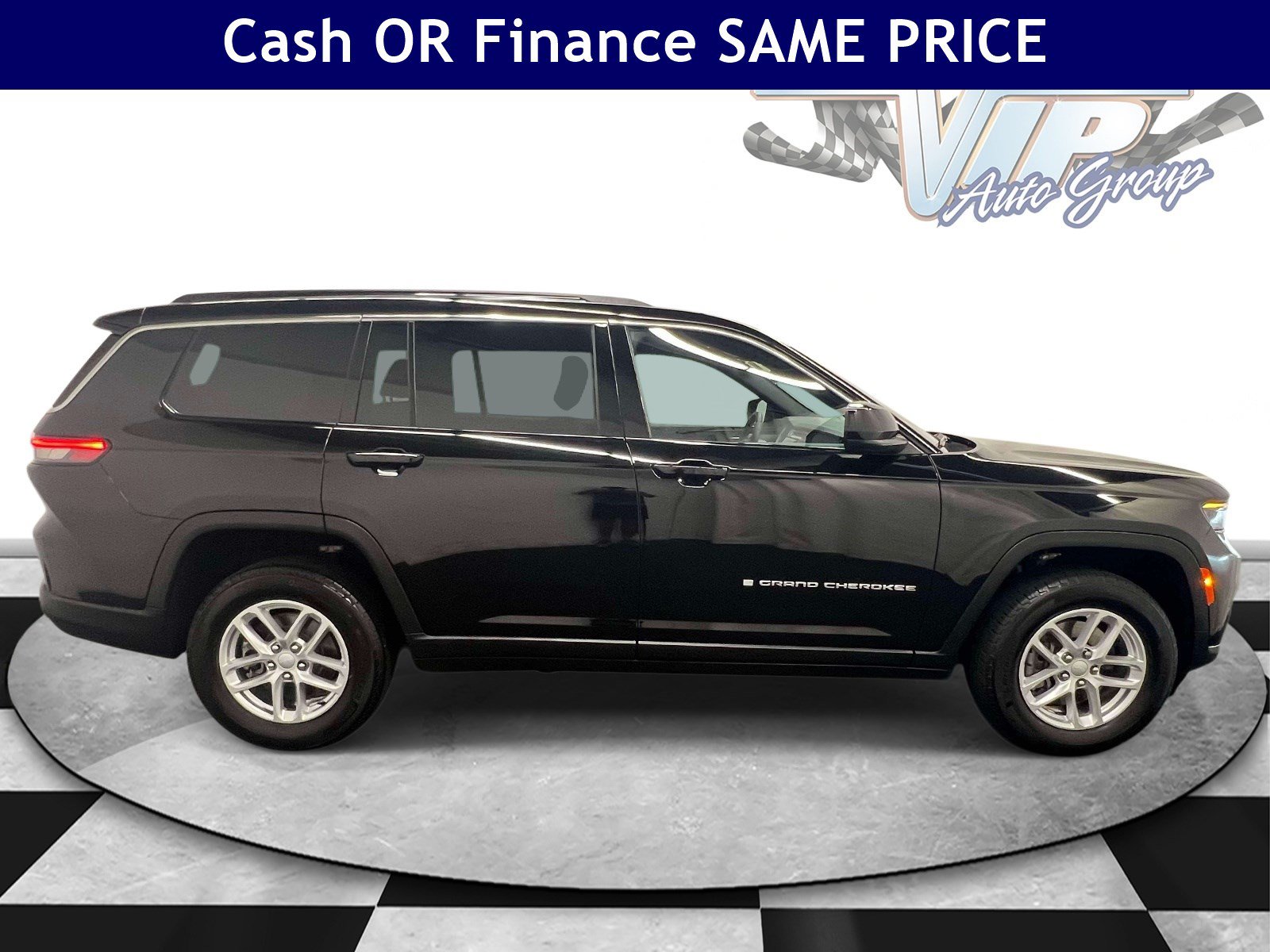 Used 2025 Jeep Grand Cherokee L Laredo w/ Luxury Tech Group I AWD/4WD image 5