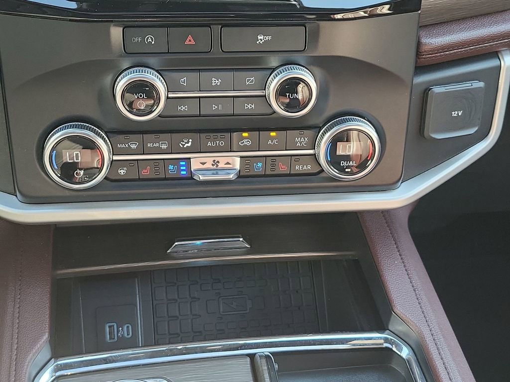 Used 2024 Ford Expedition Max Limited image 36