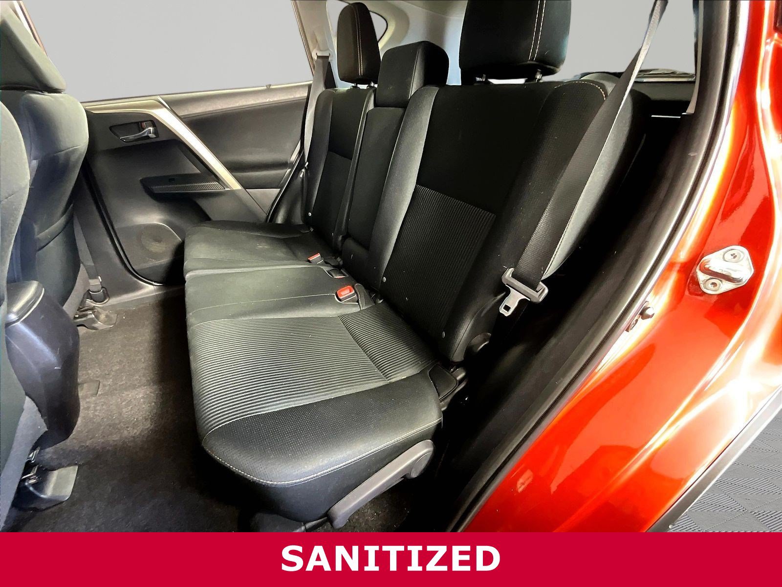 Used 2015 Toyota RAV4 XLE FWD image 20