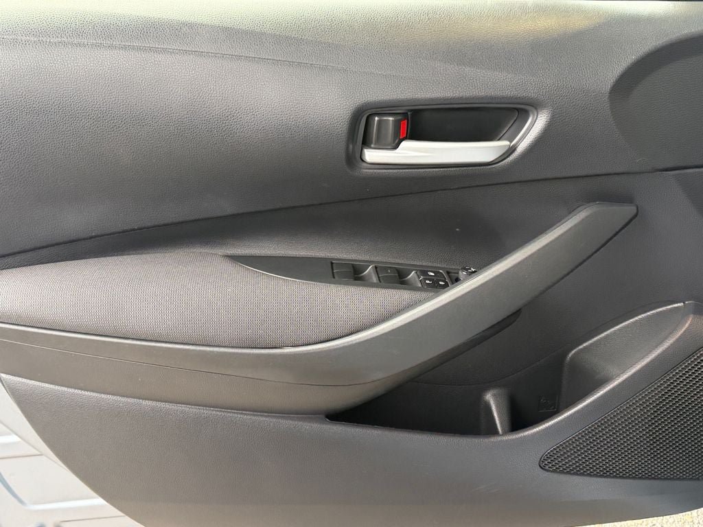 Used 2021 Toyota Corolla LE FWD image 20