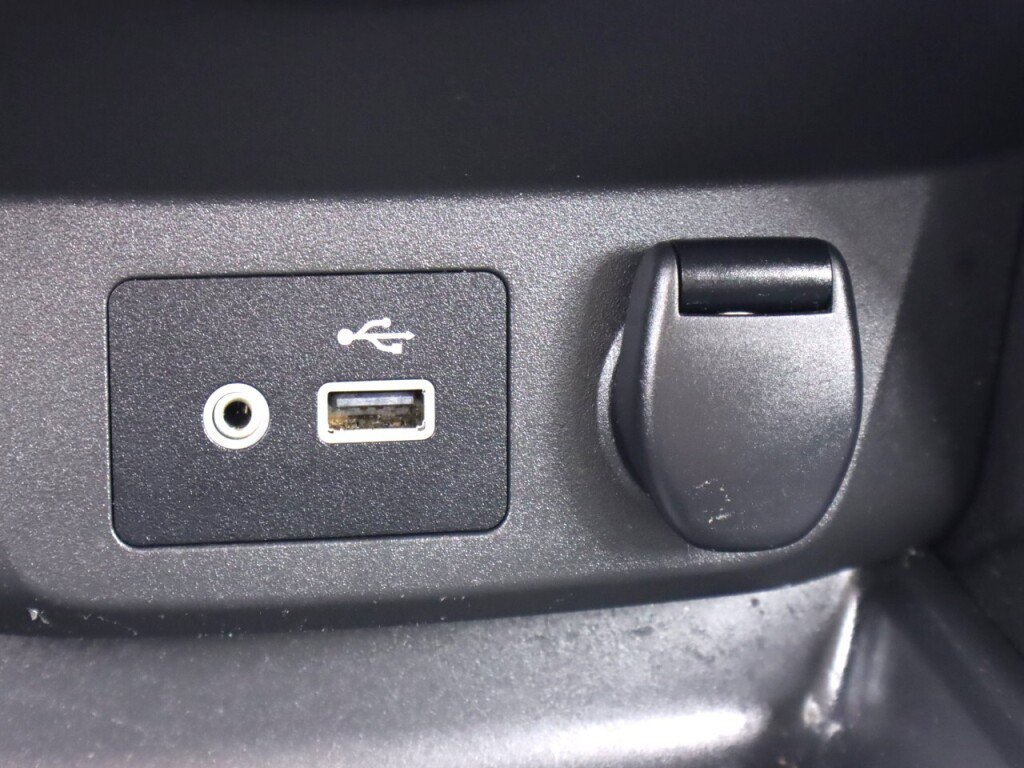 Used 2019 Nissan Rogue Sport SV w/ All-Weather Package FWD image 28