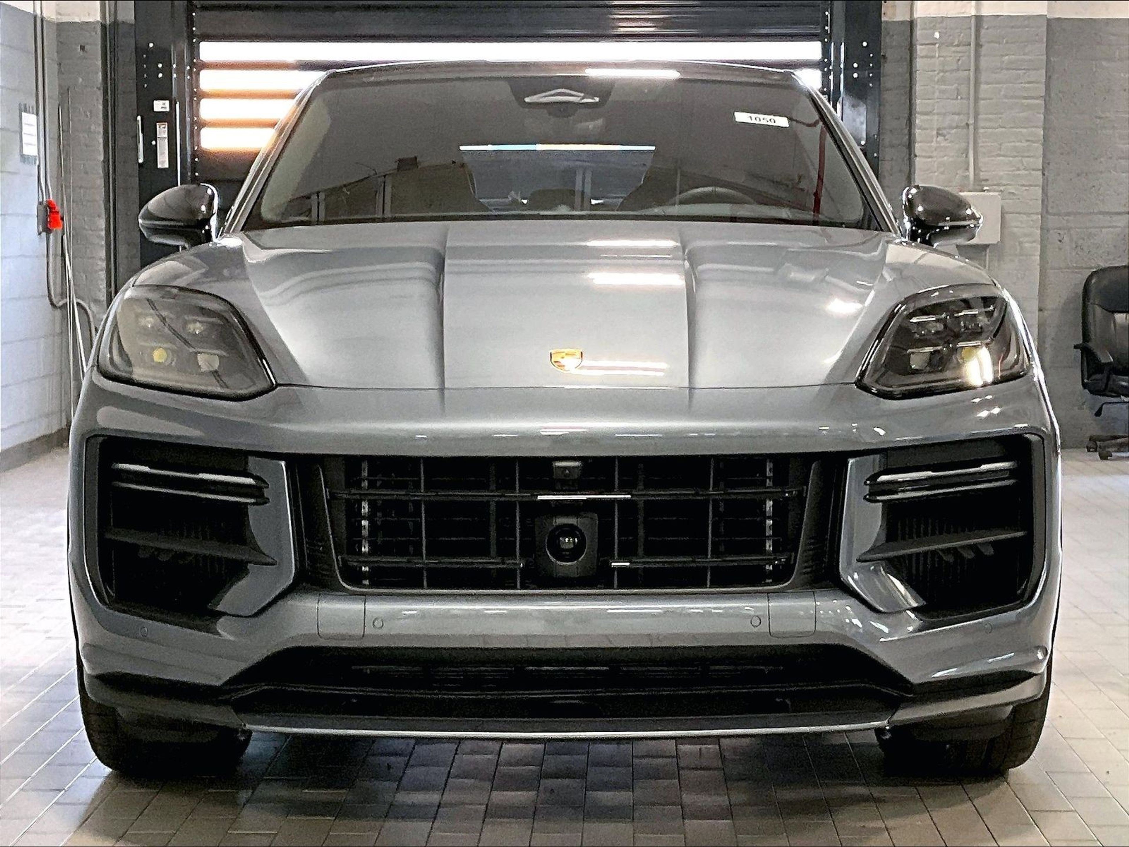 New 2026 Porsche Cayenne Turbo GT AWD/4WD image 22