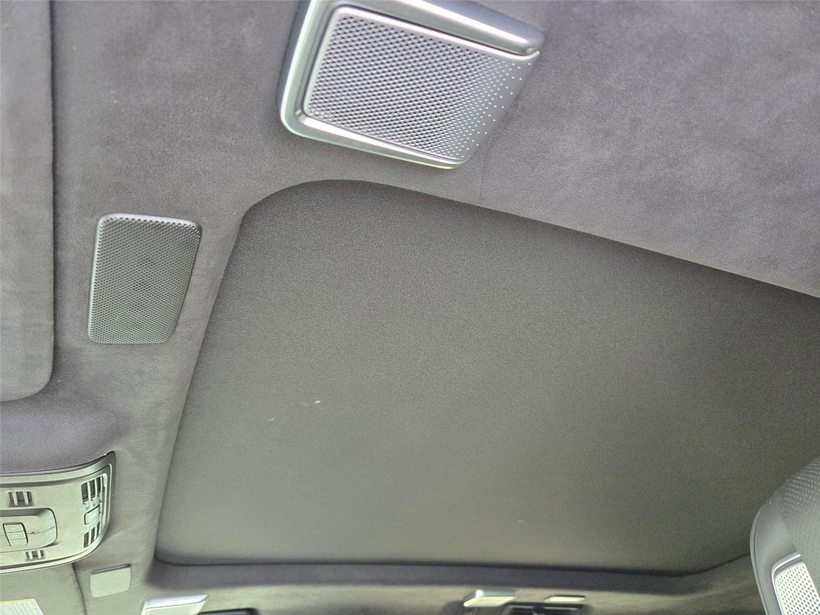 Certified 2024 Cadillac Escalade Sport Platinum w/ LPO, ONYX Package AWD/4WD image 9