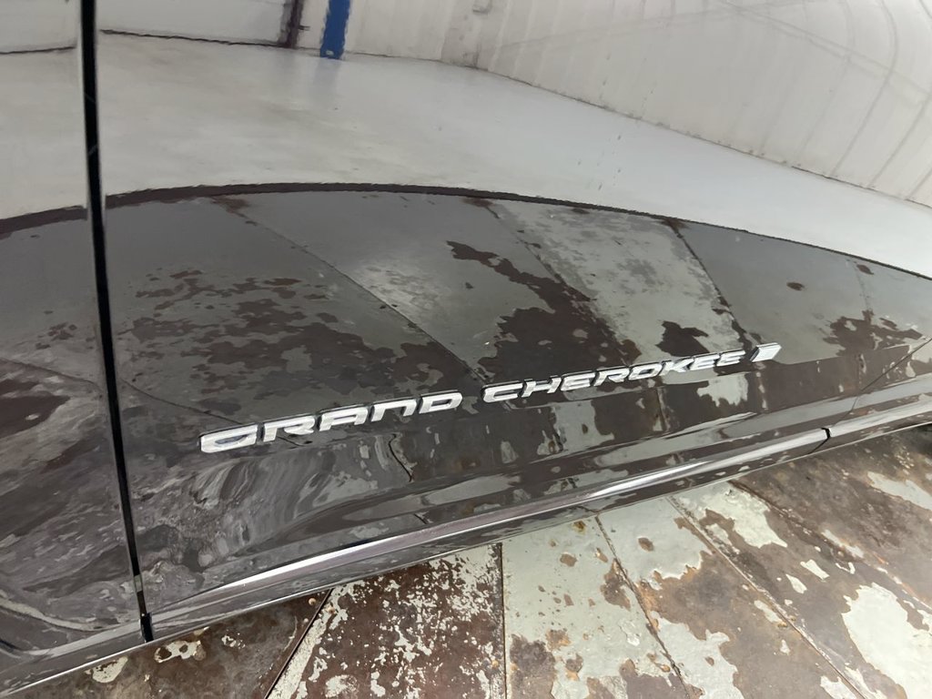 Used 2022 Jeep Grand Cherokee L Overland AWD/4WD image 28